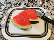 Load image into Gallery viewer, Cutting watermelon 
